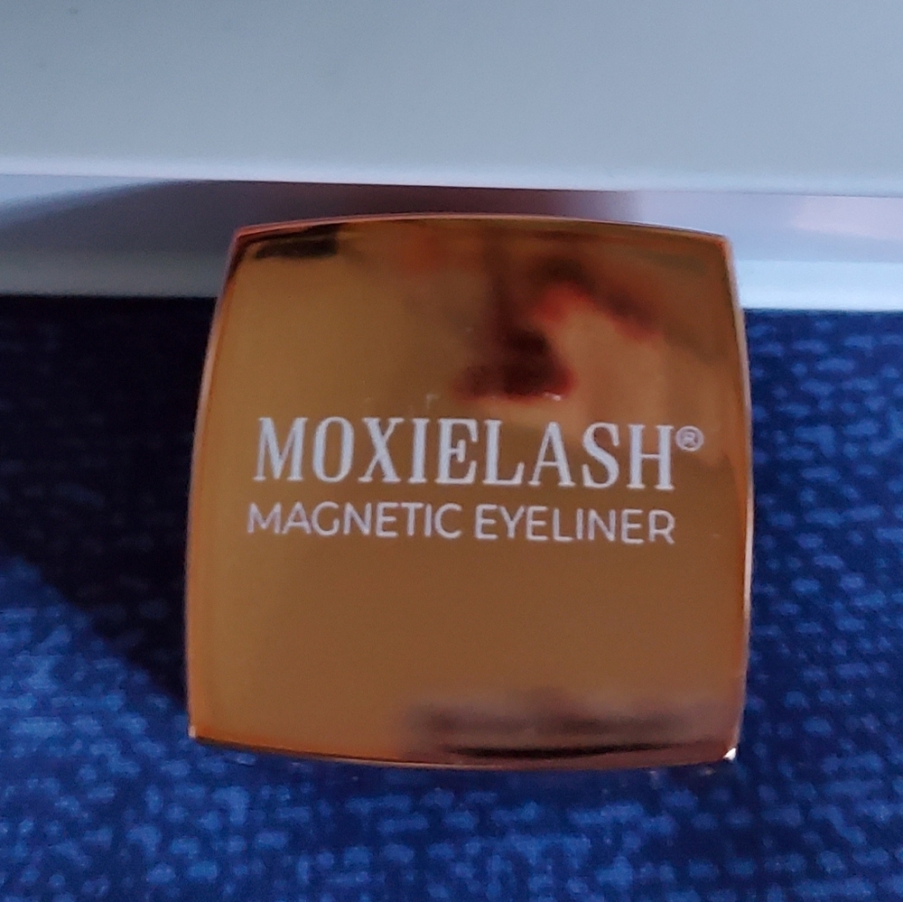 Moxie Lash!